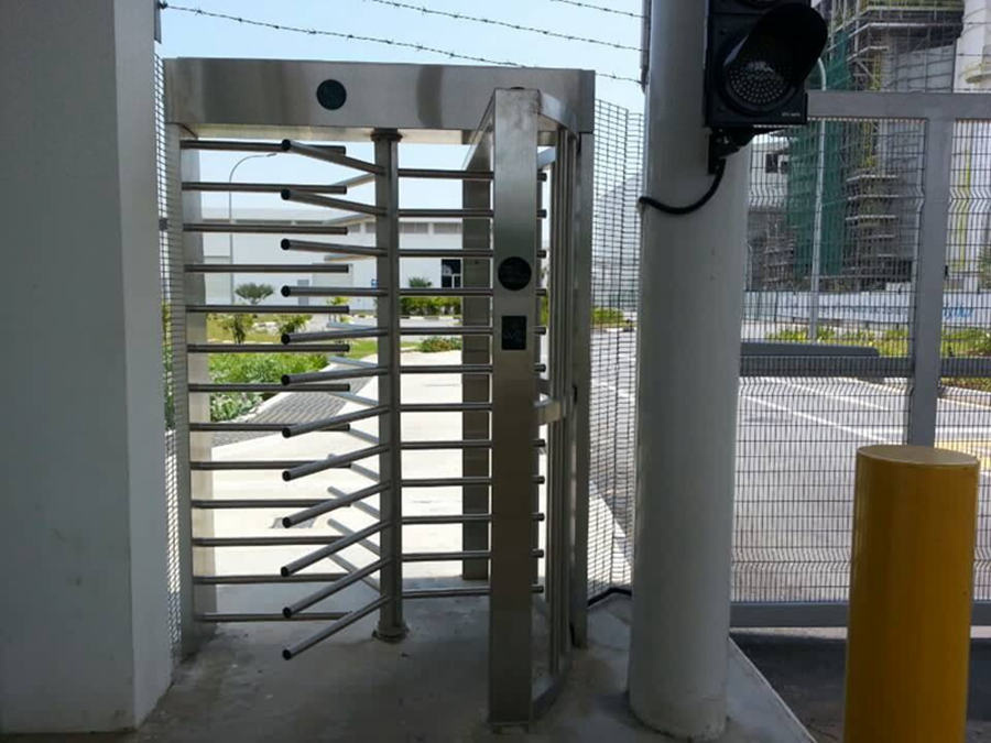 Security full height turnstiles